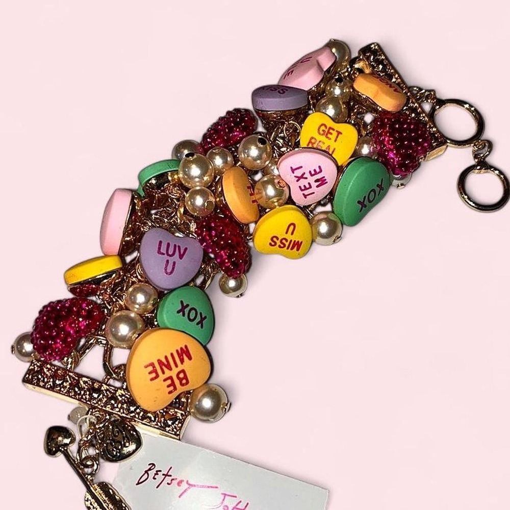 Betsey Johnson "Conversation Hearts" candy heart charm bracelet Valentine's Day